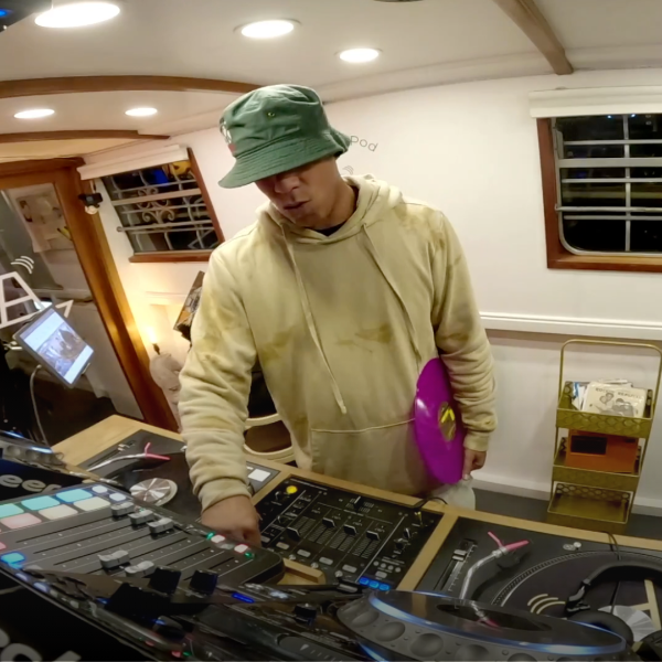 DJ MARC DAVIS